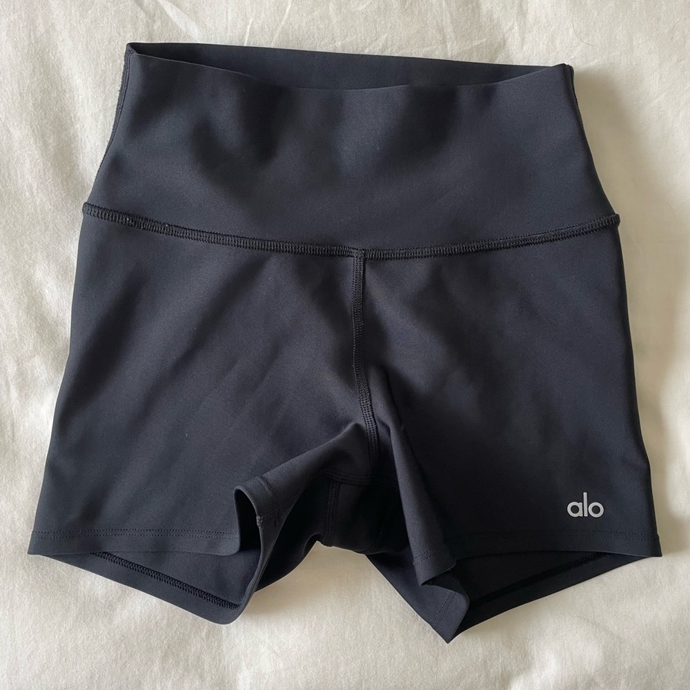 Alo 3” high waist airlift short